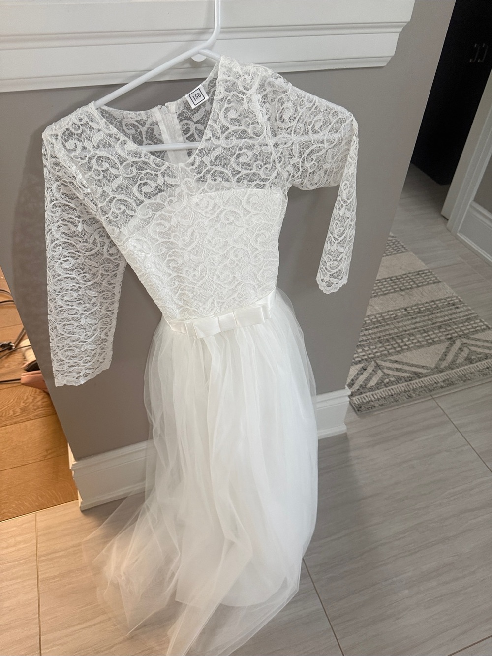 Amazon White Lace Tulle Girls' Formal Dress with Bow Waist